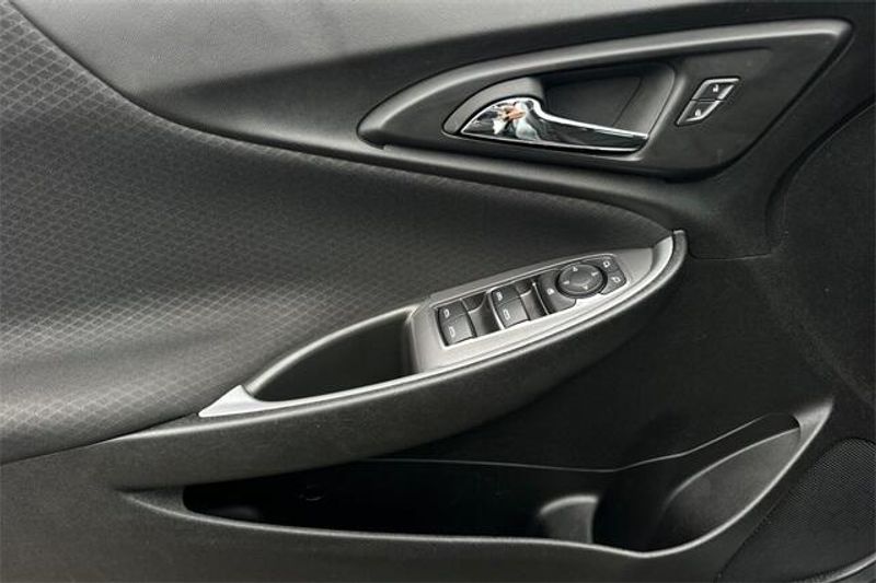 Used 2024 Chevrolet Malibu LTImage 9