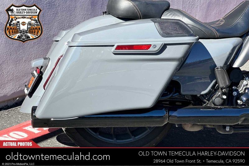 2018 Harley-Davidson Street Glide in a GUNSHIP GRAY exterior color. BMW Motorcycles of Temecula – Southern California (951) 506-6903 bmwmotorcyclesoftemecula.com 