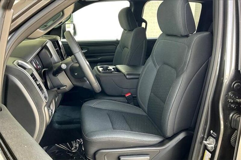 2025 RAM 1500 Tradesman Crew Cab 4x4 5