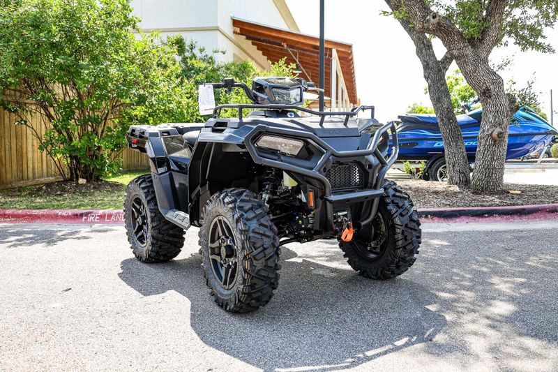 2025 Polaris SPORTSMAN TRAIL 570  ONYX BLACK Image 1