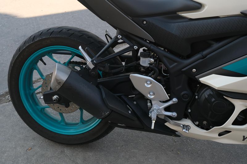 USED 2024 YAMAHA YZFR3 ABS Image 12