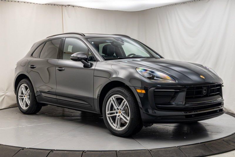 2024 Porsche Macan Image 7