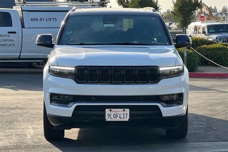 2024 Jeep Grand Wagoneer L II photo 9