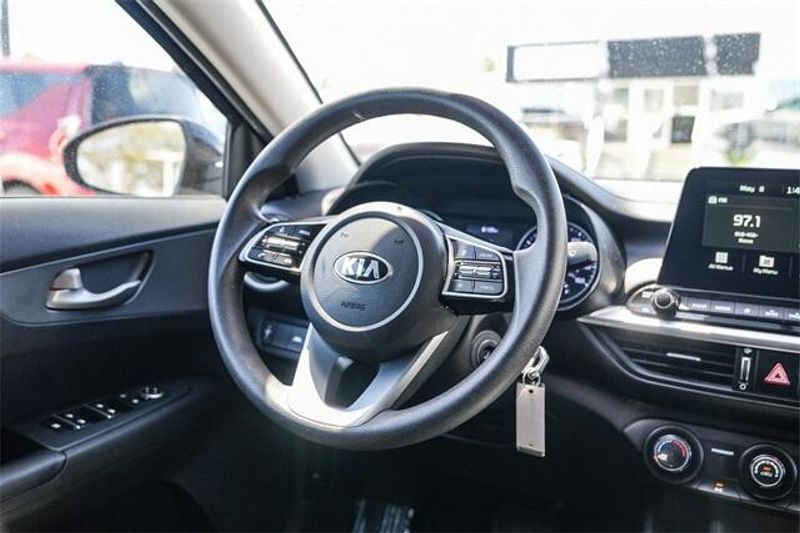 2021 Kia Forte LXSImage 16