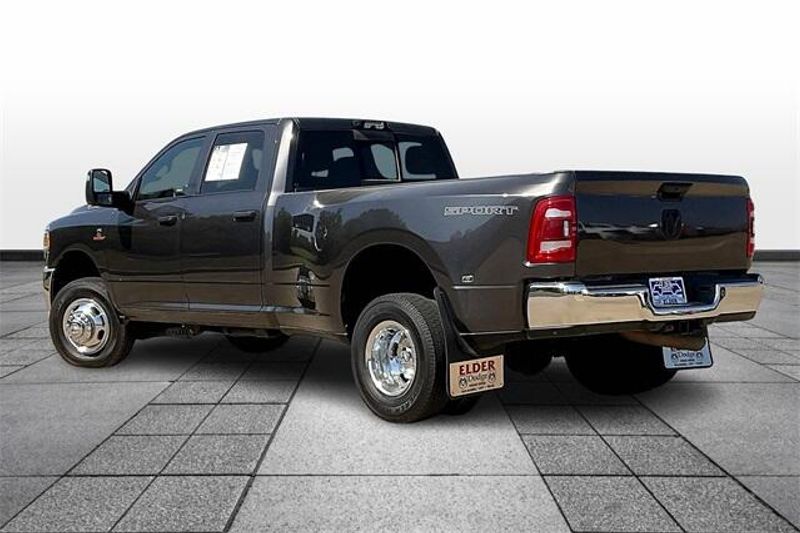 2023 RAM 3500 TradesmanImage 12