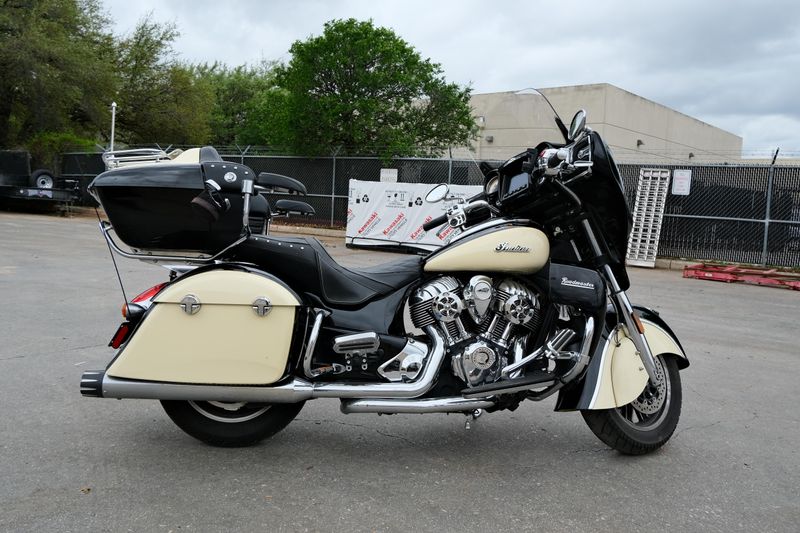 USED 2017 INDIAN MOTORCYCLE ROADMASTER Image 2