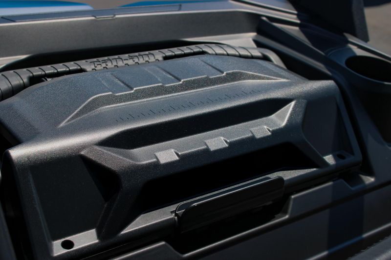 New 2025 Can-Am DEFENDER XT HD9 DUSTY NAVY Image 28