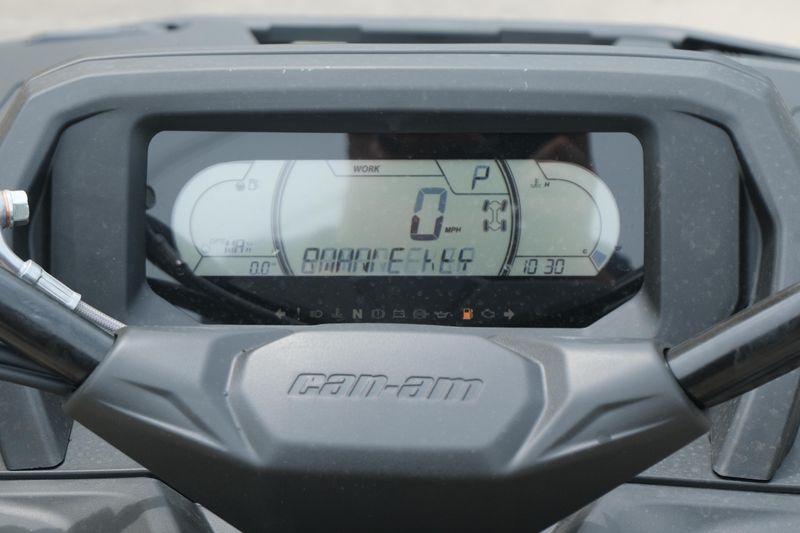 2025 Can-Am OUTLANDER MAX XT 1000R PLATINUM SATIN Image 20