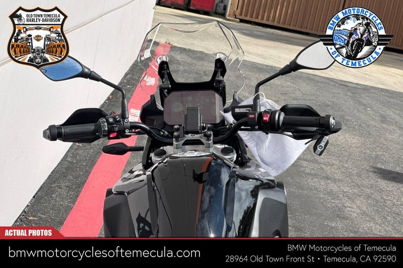 2026 BMW F 800 GSImage 15