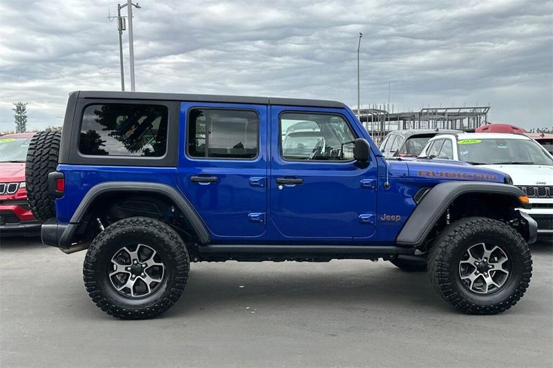 2019 Jeep Wrangler Rubicon Unlimited photo 3