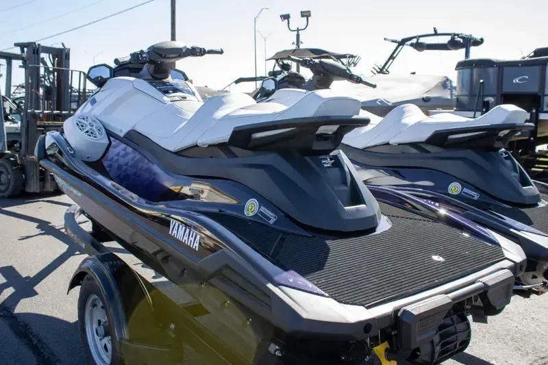 NEW 2026 YAMAHA VX CRUISER HO WITH AUDIO Image 4