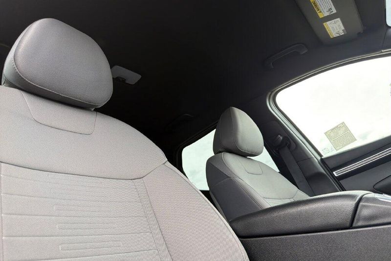 Used 2024 Hyundai Santa Cruz SEImage 15