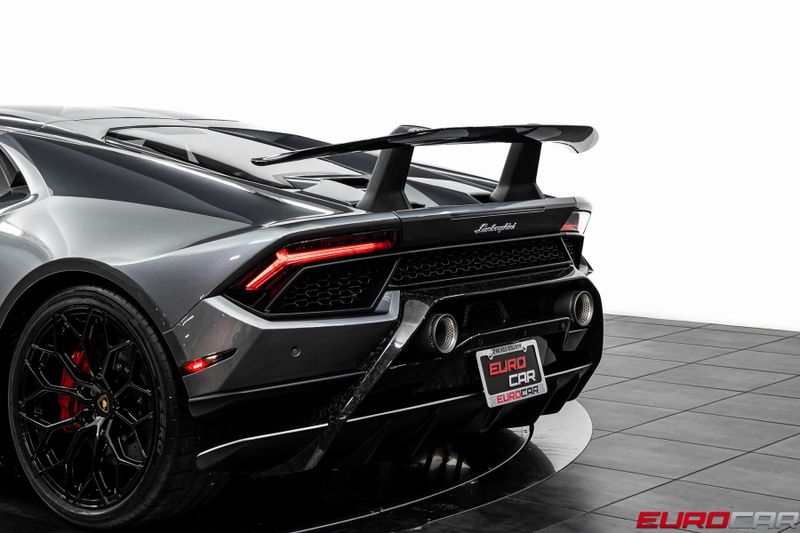 2018 Lamborghini Huracan Performante *CARBON FIBER BUCKET SEATS*Image 18