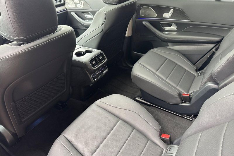 New 2026 Mercedes-Benz GLS 450Image 10