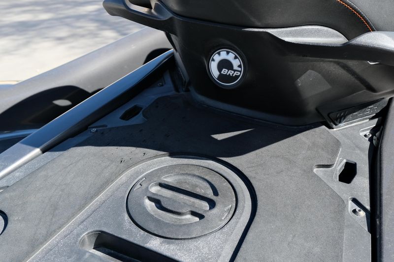 USED 2021 SEADOO GTX 230 E SOUND SYSTEM Image 18