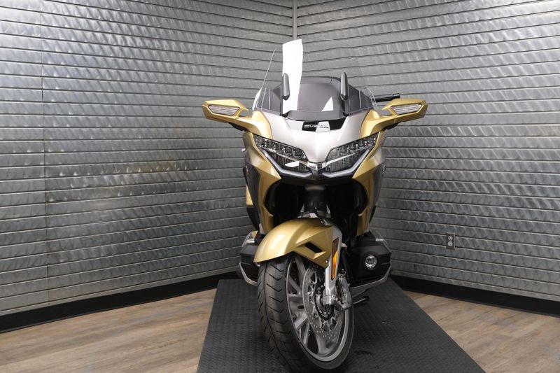 NEW 2025 HONDA GOLD WING TOUR DCT 50TH ANNIVERSARY Image 8