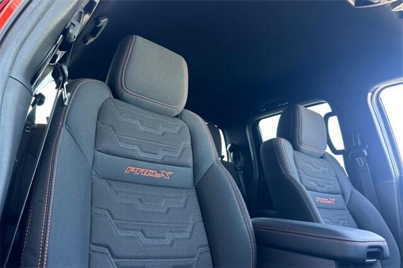 New 2025 Nissan Frontier PRO-XImage 13