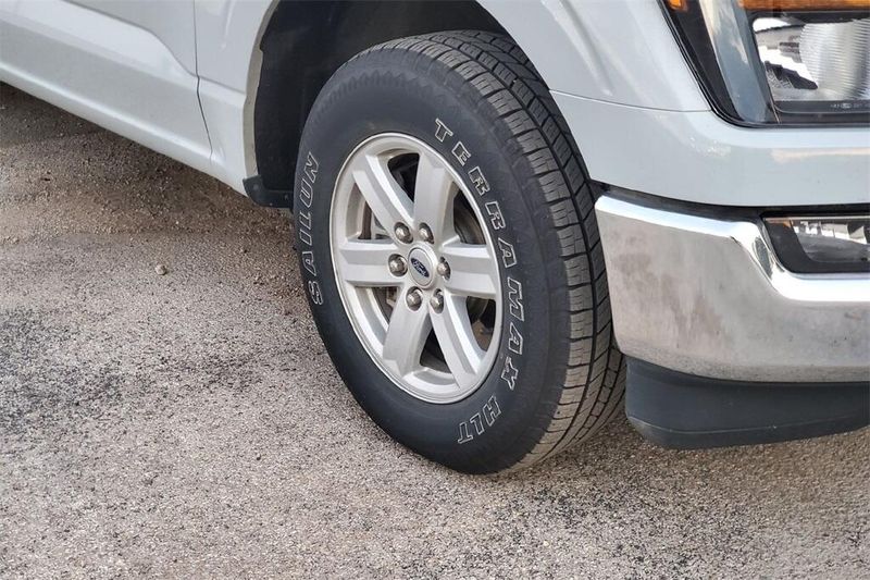 2023 Ford F-150 XLT photo 4
