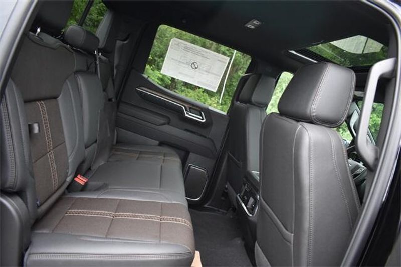 New 2025 Chevrolet Silverado 1500 High CountryImage 20