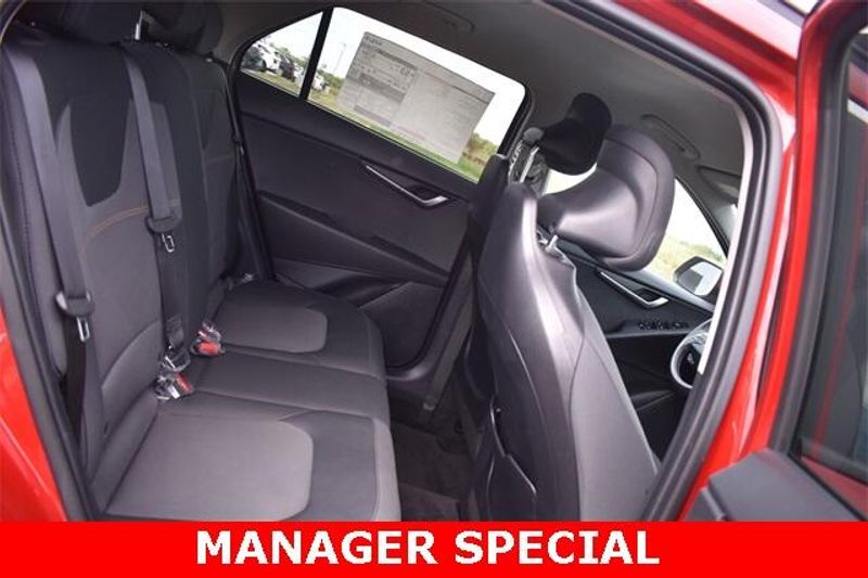 New 2025 Kia Niro LXImage 13