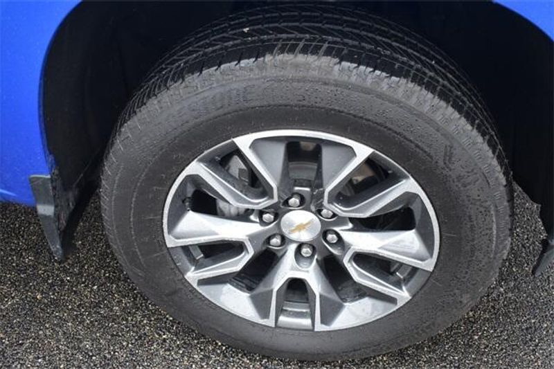 Used 2025 Chevrolet Silverado 1500 LTImage 11