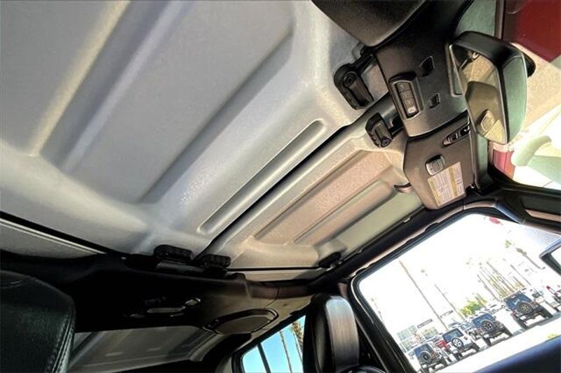 Used 2023 Jeep Gladiator MojaveImage 29