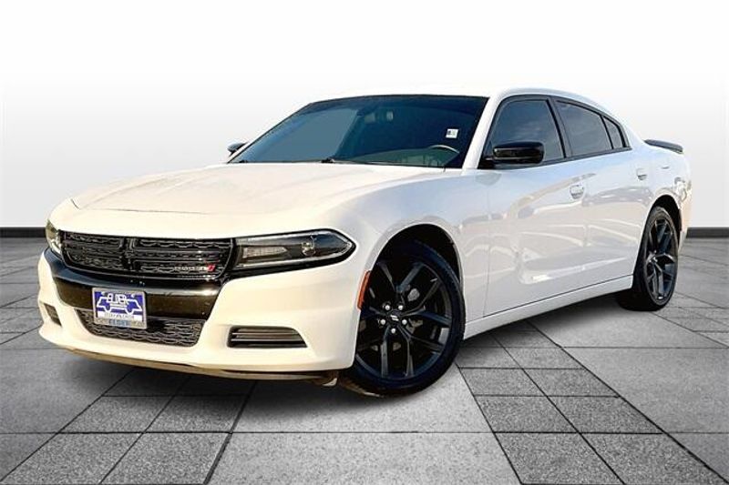 2021 Dodge Charger SXTImage 2