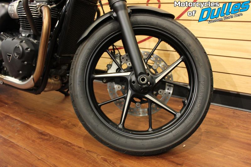 2020 Triumph Street Twin Image 9