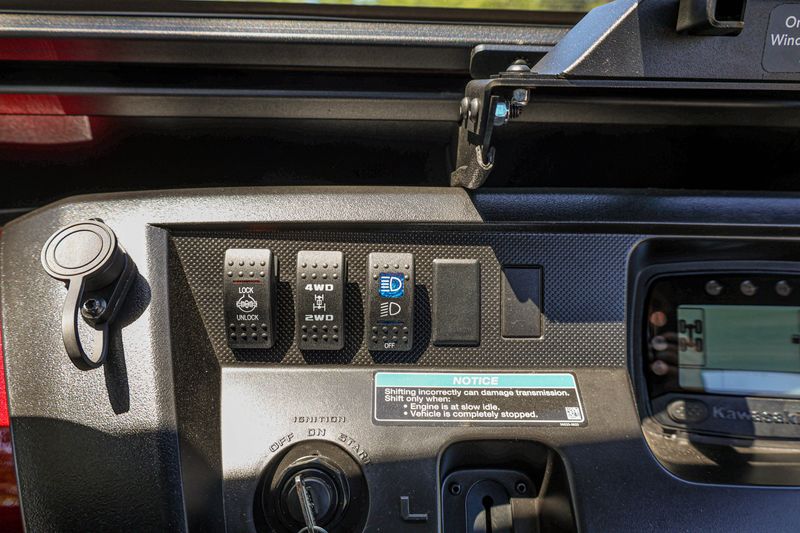 NEW 2026 KAWASAKI MULE PRO-FXT 1000 LE PLATINUM RANCH EDITION Image 5