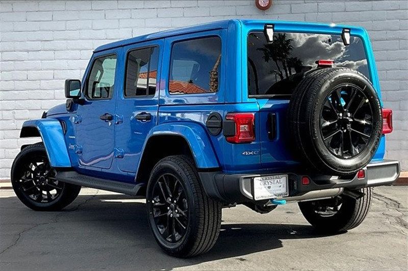 2024 Jeep Wrangler 4-door Sahara 4xeImage 2