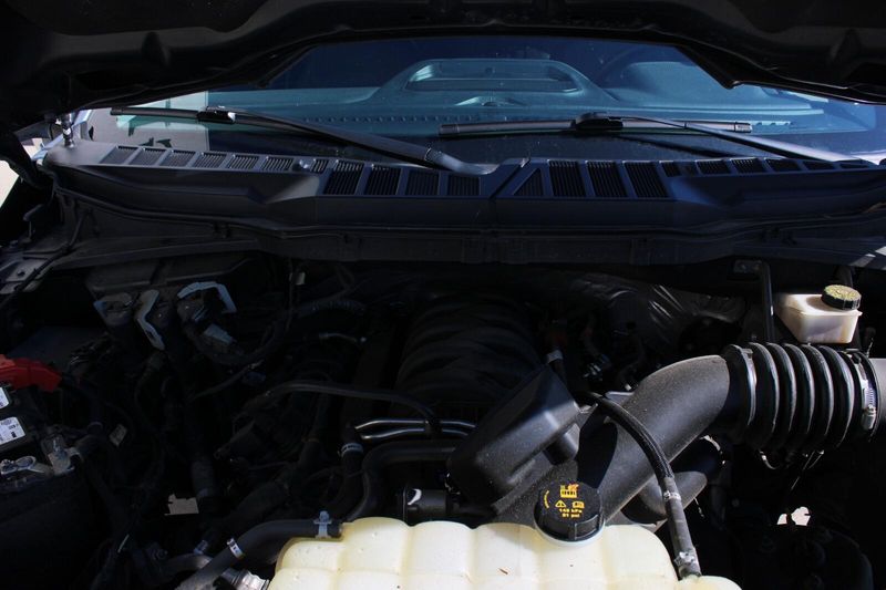 2023 Ford F-150 Lariat photo 4