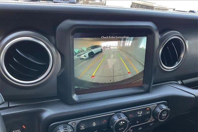 Used 2021 Jeep Wrangler Unlimited RubiconImage 21