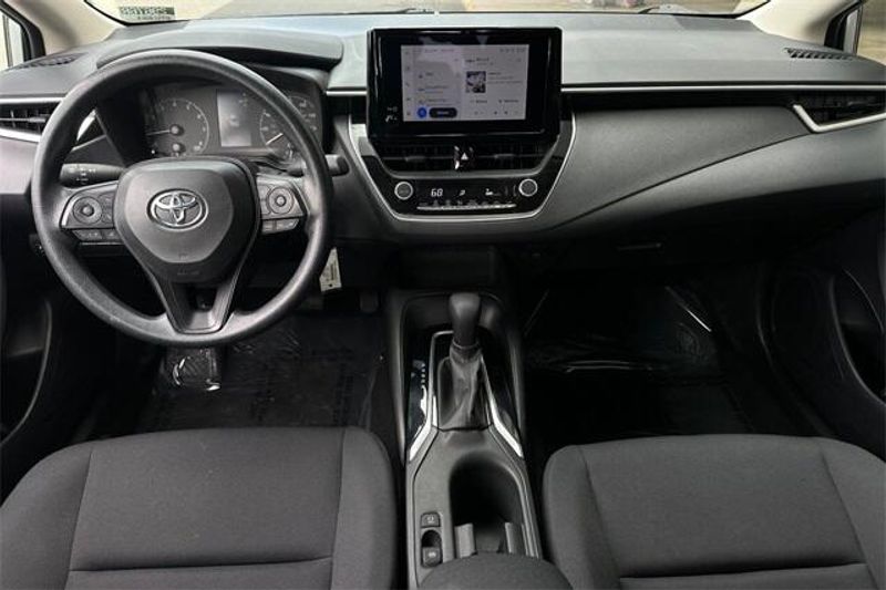 2024 Toyota Corolla LEImage 11