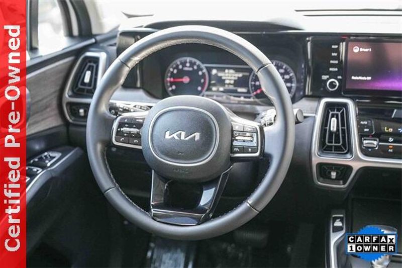 Used 2022 Kia Sorento EXImage 16