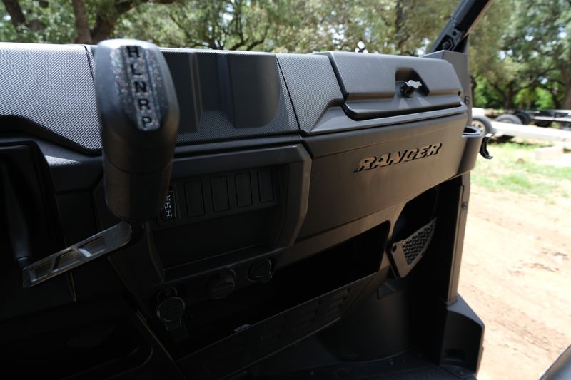 2025 Polaris RANGER CREW 1000 PREMIUM WHITE LIGHTNINGImage 11