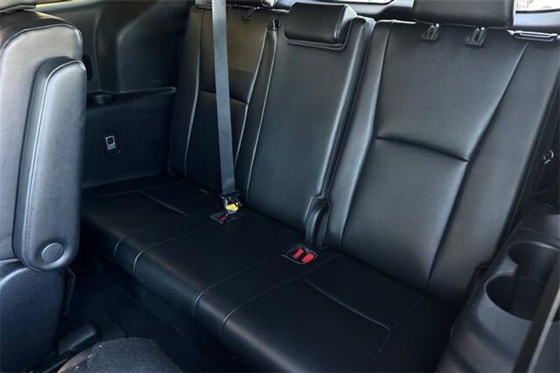 2022 Toyota Highlander XLEImage 13