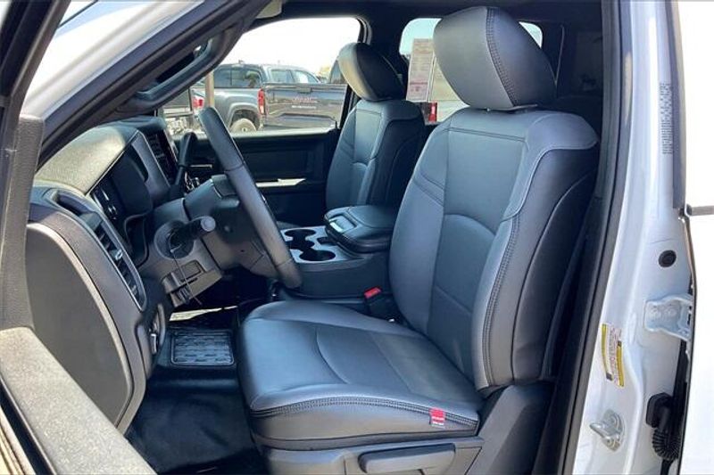 New 2025 RAM 3500 Tradesman Crew Cab Chassis 4x4 60