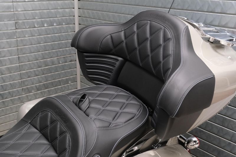 NEW 2026 INDIAN MOTORCYCLE PURSUIT LIMITED WITH 112 PACKAGE Image 16
