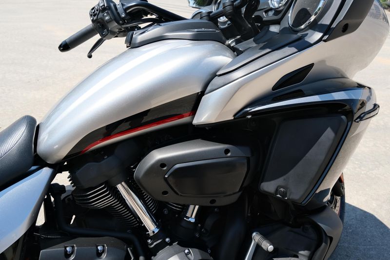 USED 2018 YAMAHA STAR ELUDER Image 18