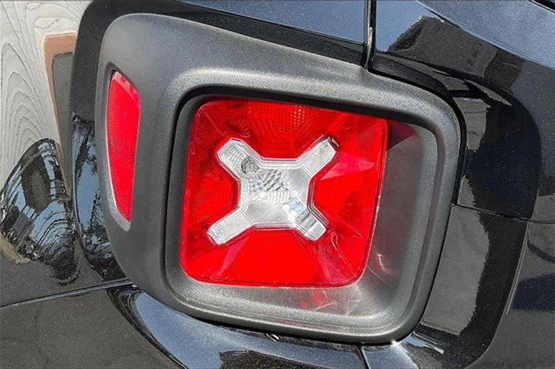 2023 Jeep Renegade Trailhawk 4x4Image 12