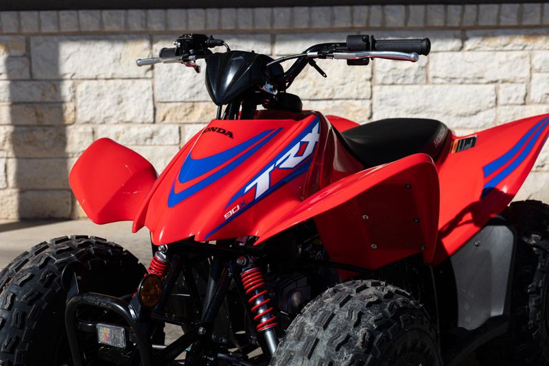 2025 Honda TRX 90X Image 12
