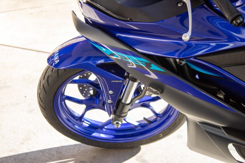 USED 2024 YAMAHA YZFR3 ABS Image 19