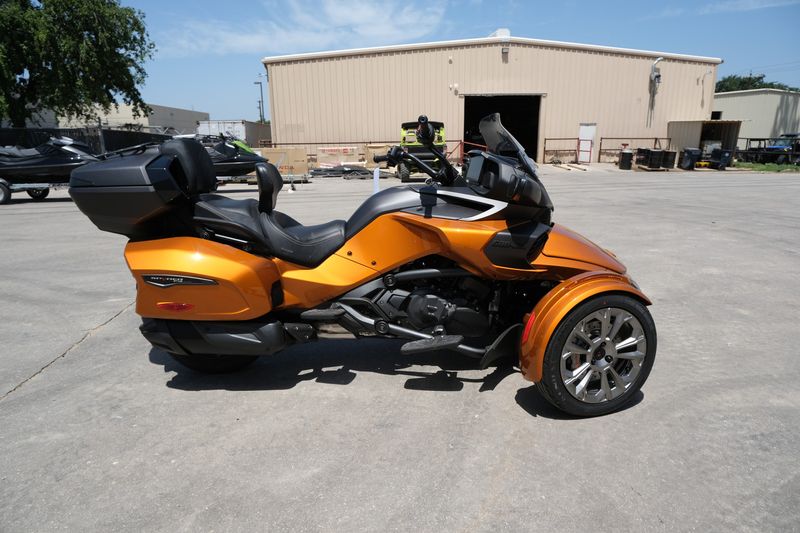 2024 Can-Am SPYDER F3 LIMITED SPECIAL SERIES COGNAC METALLICImage 2