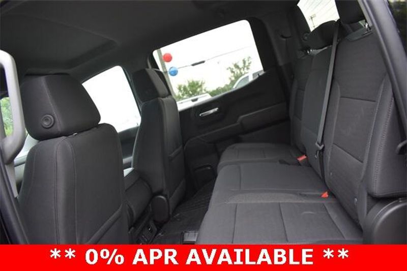 New 2025 Chevrolet Silverado 1500 CustomImage 21