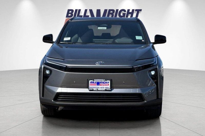 New 2027 Toyota bZ XLE PlusImage 8