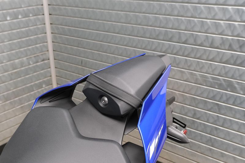NEW 2026 YAMAHA YZF-R1 Image 19