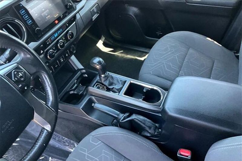Used 2017 Toyota Tacoma TRD Off-RoadImage 17