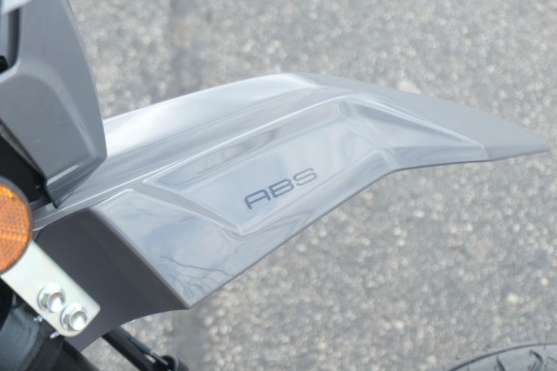 2025 Kawasaki KLX230SM ABS BATTLE GRAY Image 14