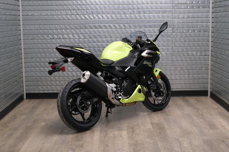 NEW 2026 KAWASAKI NINJA 500 ABS Image 3
