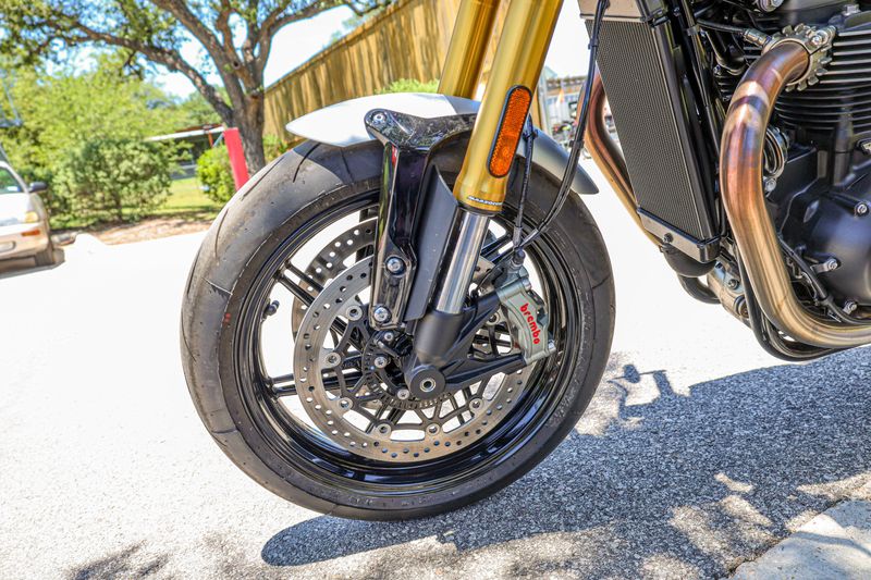 USED 2025 TRIUMPH SPEED TWIN 1200 Image 5